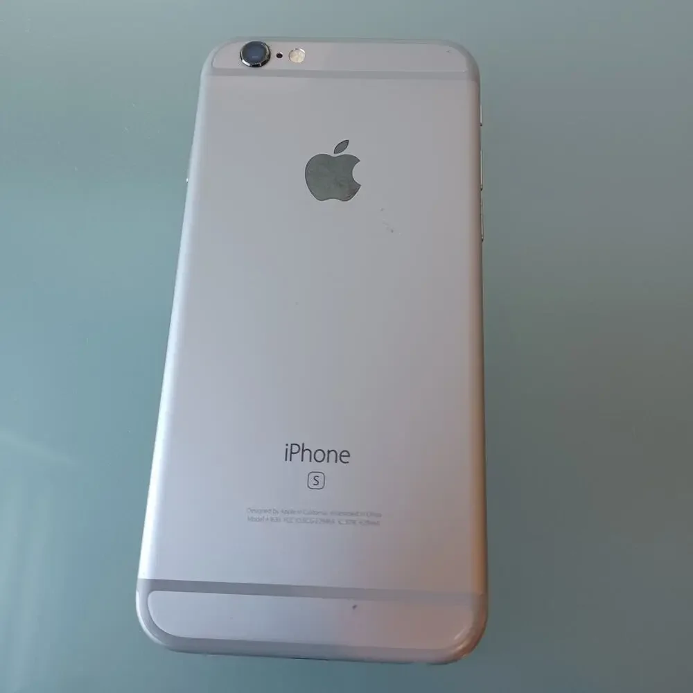 Apple Iphone S Model A1633 Locked Space Gray
